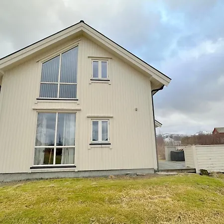 샬레 Wildlife Retreat Lofoten Bostad